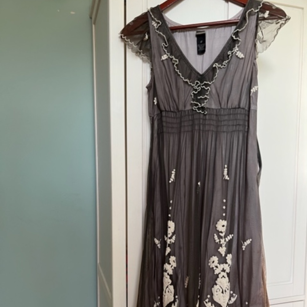 Floral Embroidered Dress from Anthropologie by Lithe. Silvery grey. Size 2.